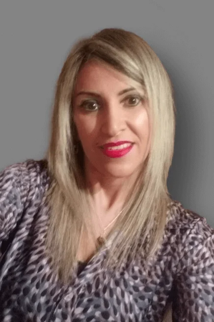 María del Pilar </br><i class='fa fa-star'></i><i class='fa fa-star'></i><i class='fa fa-star'></i><i class='fa fa-star'></i><i class='fa fa-star'></i>